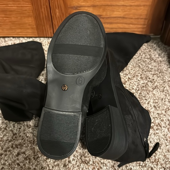 Velvet thigh high boots - Picture 3 of 3